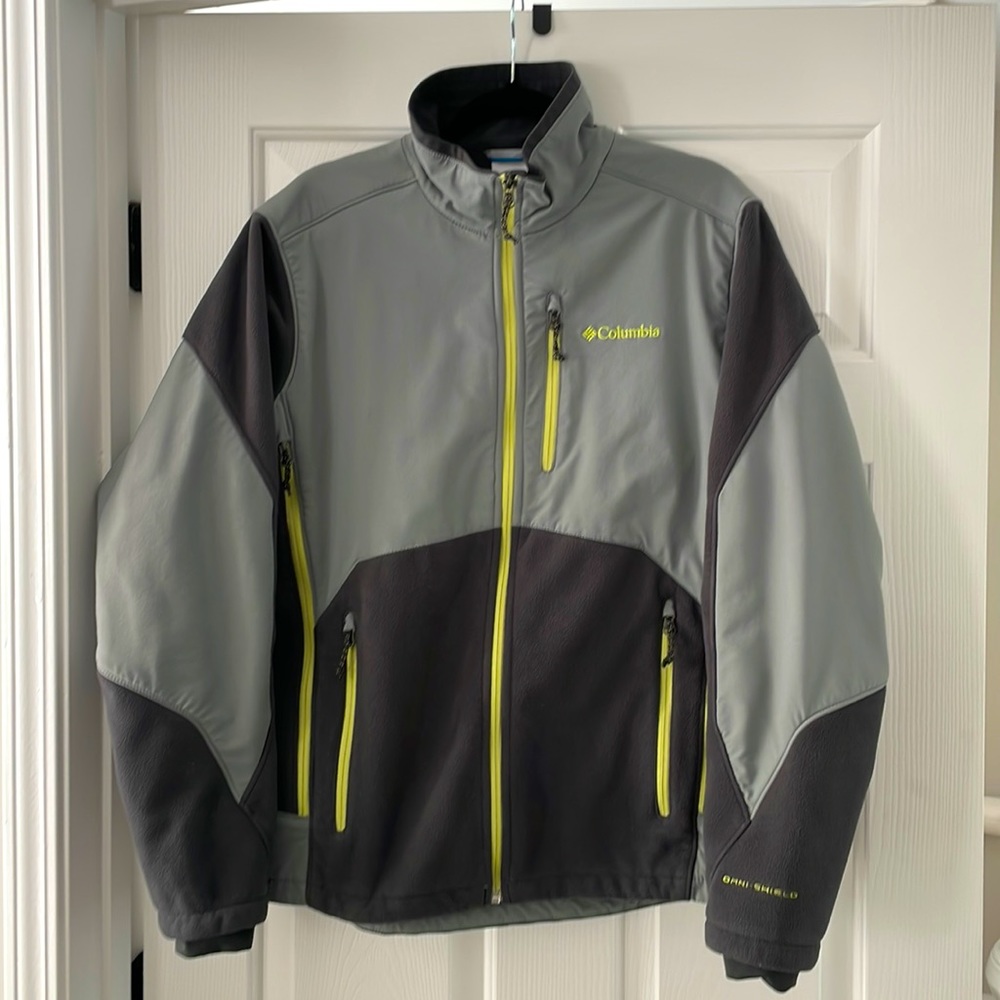Men’s large Columbia gray heavy weight fleece zip up jacket